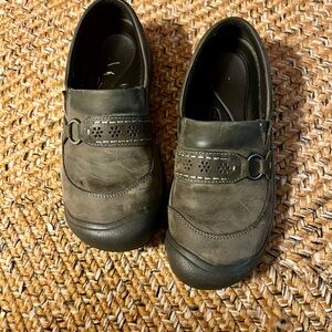 Keen Women's Olive Mules